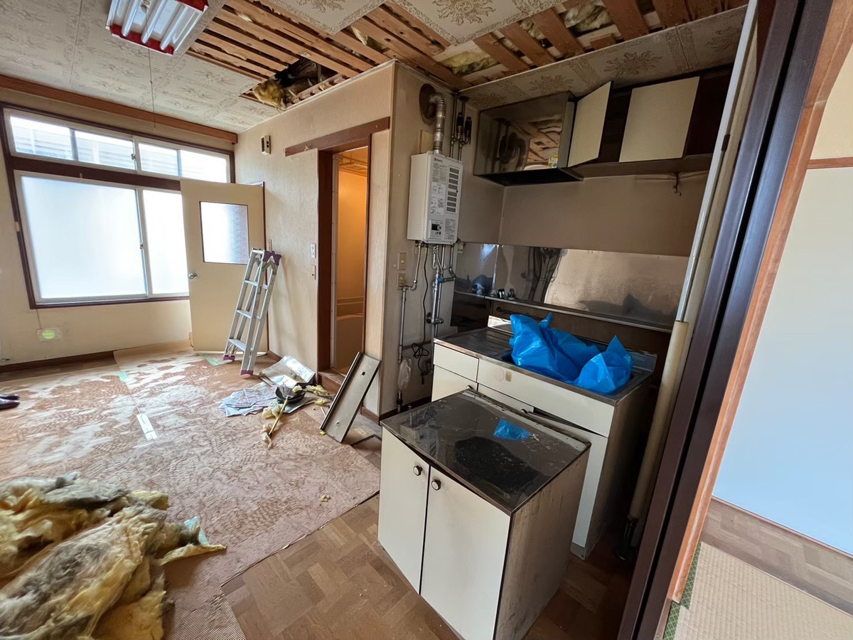 古いアパートの一室が大変身!